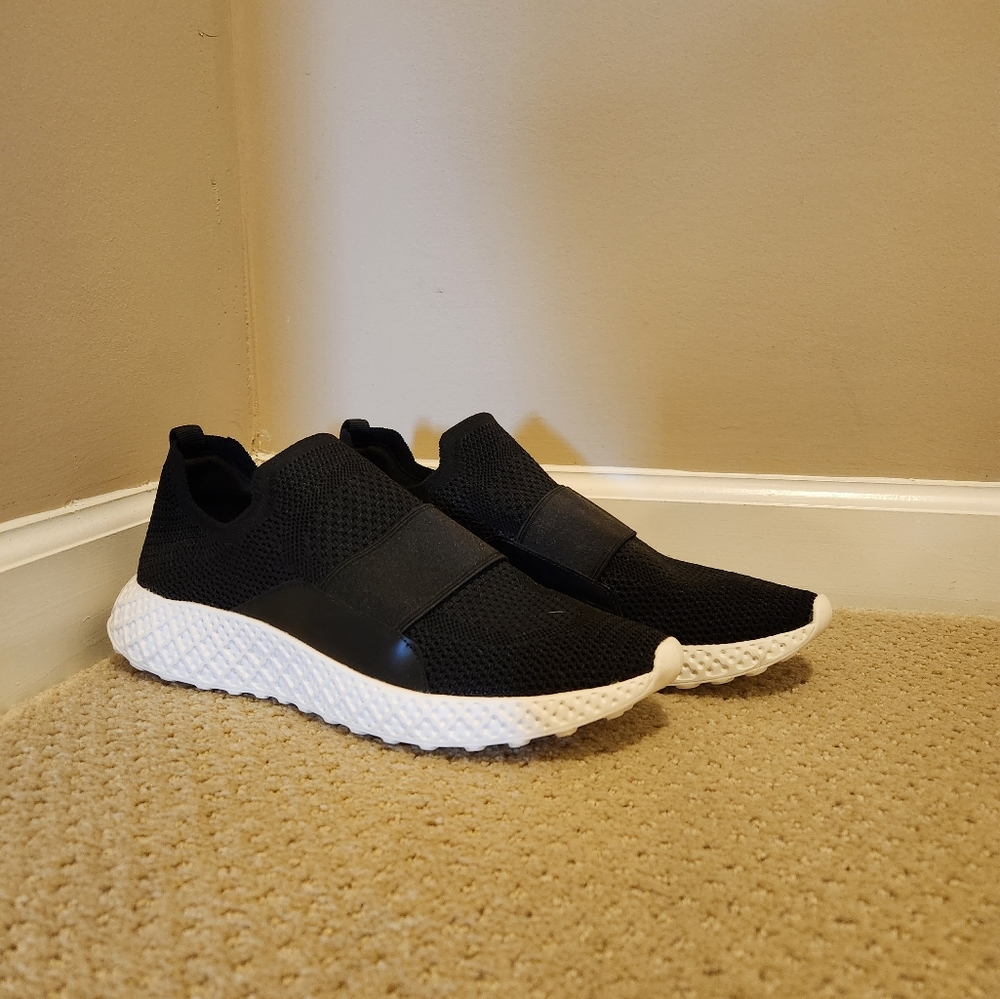Steve Madden Breathable Slip-on Sneakers